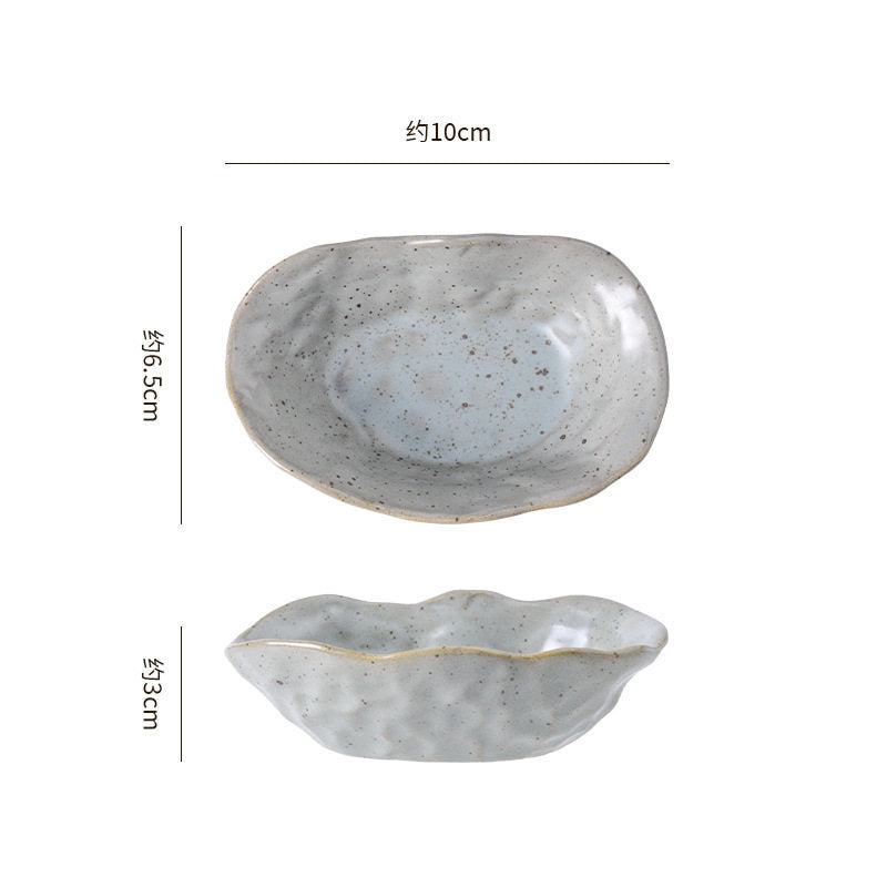 Japanese kiln-turned ceramic oyster-shaped dish, sushi soy sauce, mustard dish, appetizer dish, hot pot restaurant dipping dish, seasoning dish