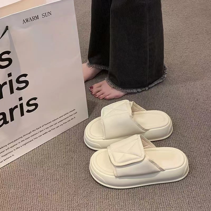 Women's summer new arrival slippers - outdoor wear, hook-and-loop closure, platform chunky sole, cloud-like comfort, high-end style, versatile beach flip-flops