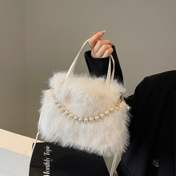 Winter cute plush bag women's 2025 new fashion versatile handbag small fresh versatile chain messenger bag