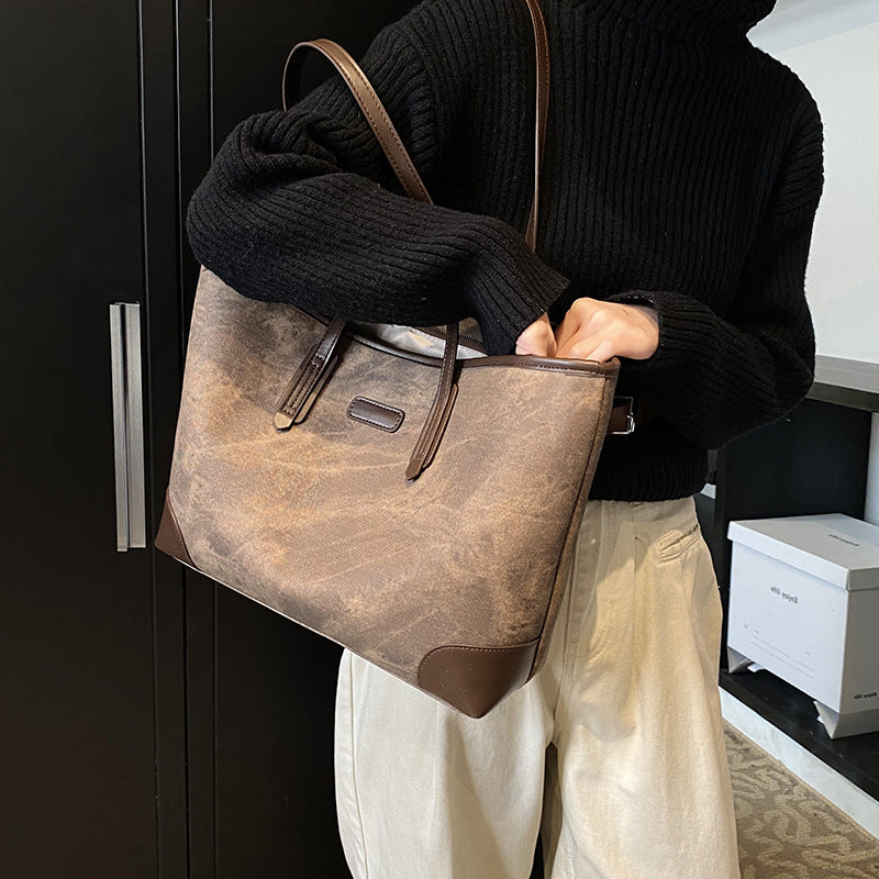 Retro large-capacity handbag bag 2025 winter new fashion leopard print foreign style shoulder bag texture tote bag