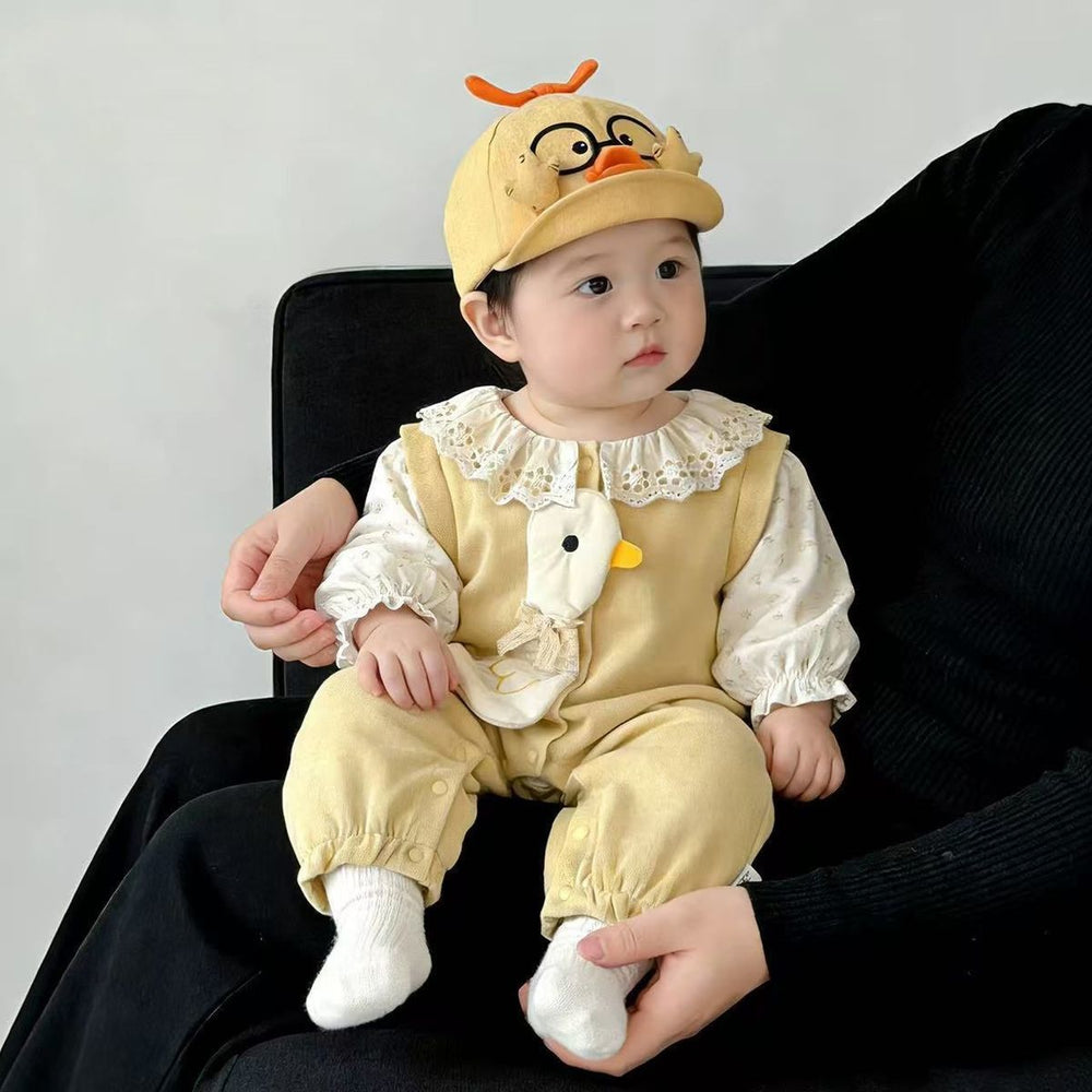 Baby princess clothes, small monthly age, spring outing clothes, western style baby girl autumn clothes, lace lace collar, romper