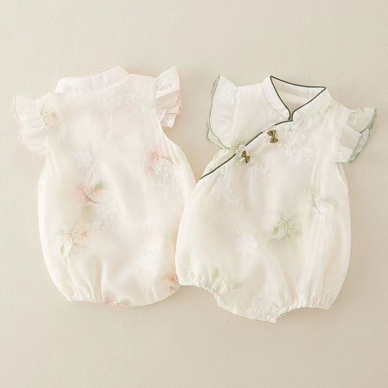 Infant and toddler summer clothing, lightweight flutter-sleeve romper for baby girls, korean-style cute and adorable cheongsam-inspired triangle bodysuit