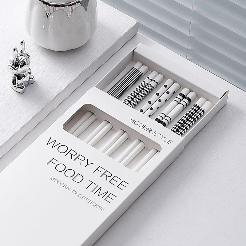 Hepburn style ceramic chopsticks for home moisture-proof and mildew-proof one chopstick per person high temperature resistant tableware public chopsticks suit gift box wholesale
