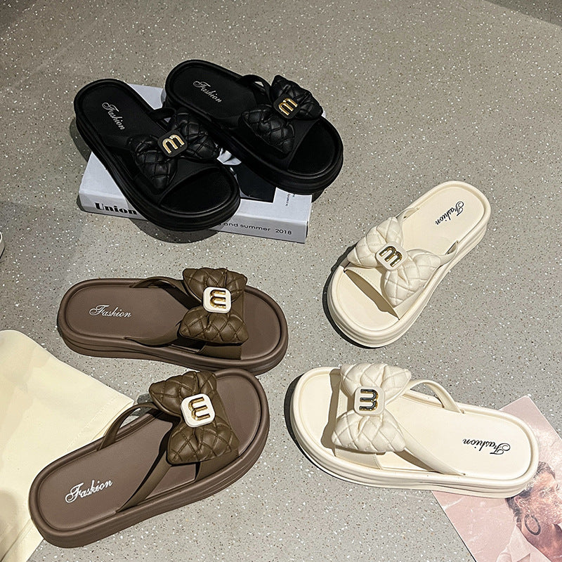 New platform sandals with bow detail - women's summer fashion, trendy beach style, super popular platform thong sandals