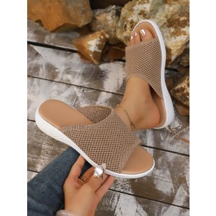 summer new arrival: women's plus-size platform slides for cross-border e-commerce. wholesale available. dropshipping to  and . (price difference: $0.67)