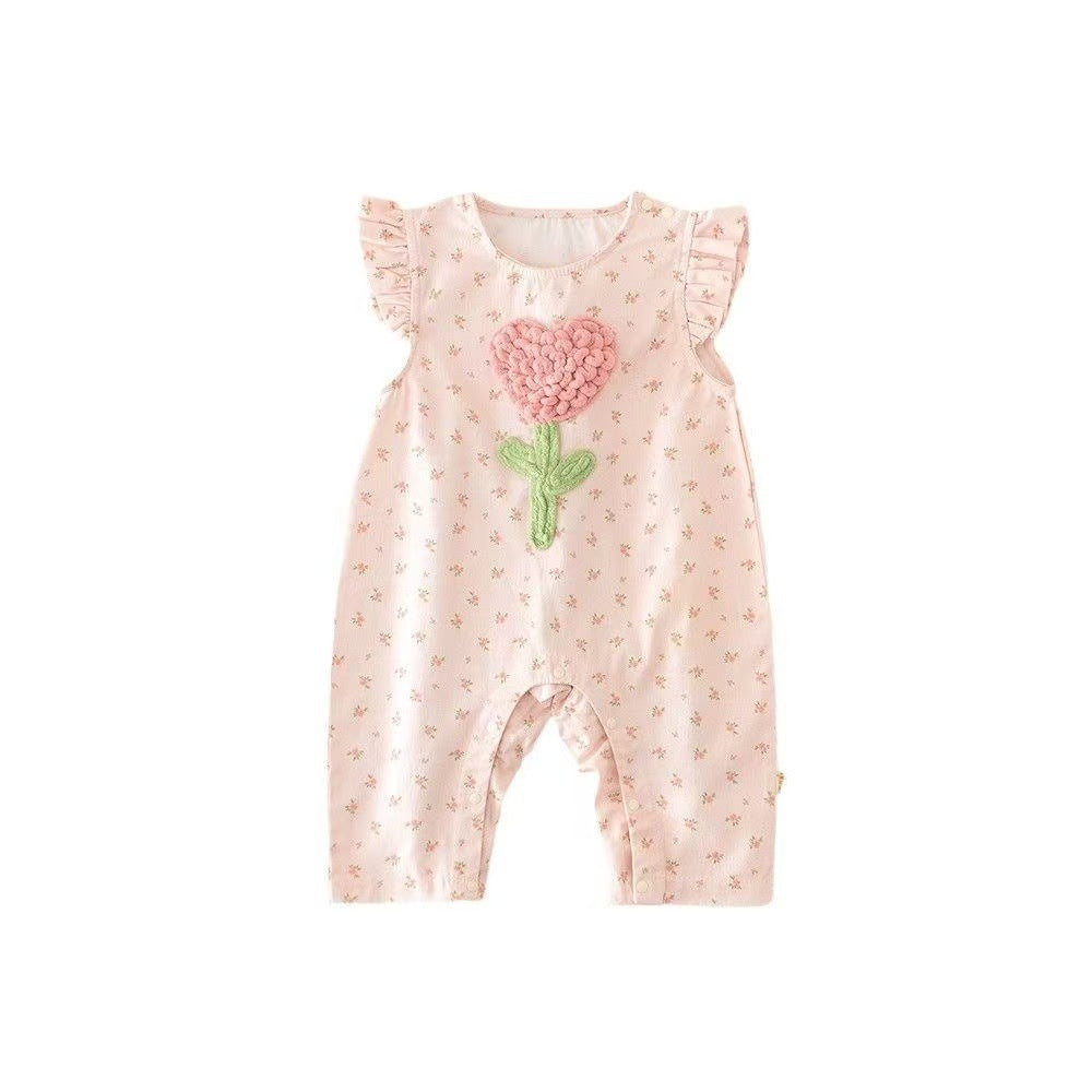 Infant and toddler spring/autumn casual outing outfit for baby girls, super cute and stylish two-piece set with overalls, perfect for 100-day celebrations and trendy wear