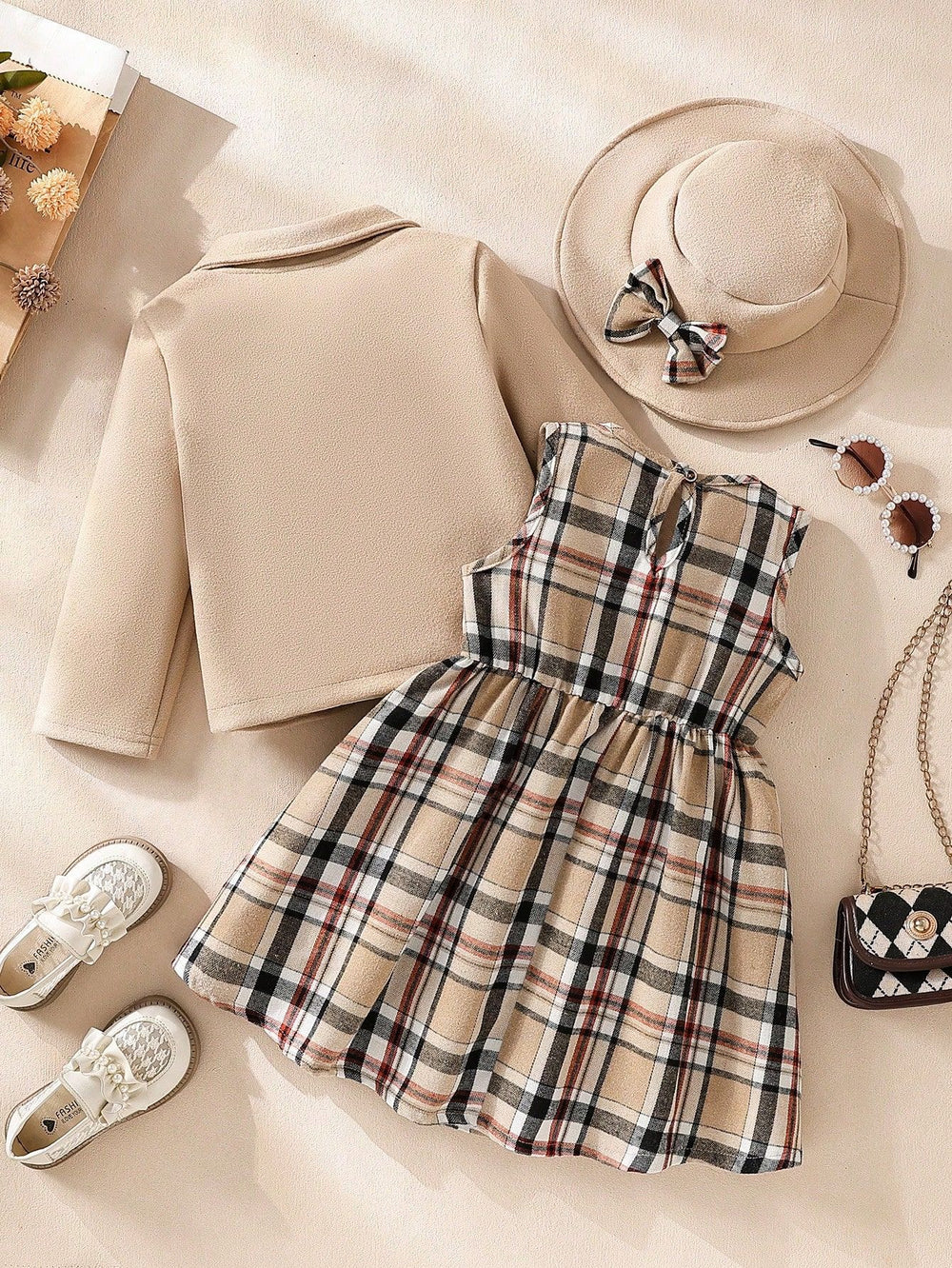 exclusive supply of elegance woolen outwear + plaid a-skirt + bow hat fall and wintergirlsuit three-piece set