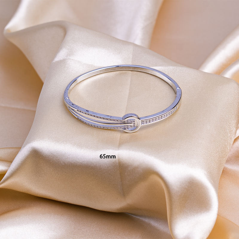 Hand jewelry for women, niche design, hot-selling bracelets, high-end minimalist inlaid versatile elegant bangles, new design jewelry
