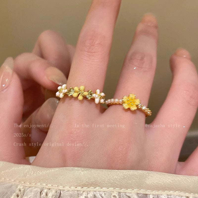 Daisy pearl ring for women, 2026 new arrival, unique design, exquisite index finger ring, light luxury, high-end, trendy ring