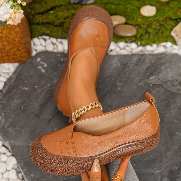 export plus size soft sole new style mom's slip-on non-slip wear-resistant women's shoes comfortable flat low-cut retro flats