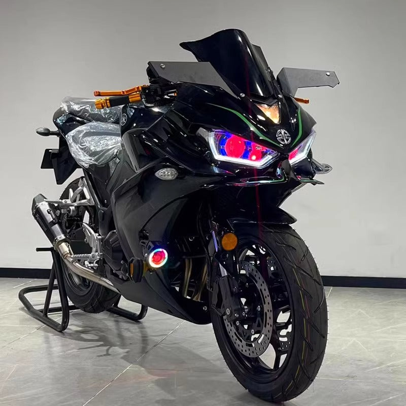 Large V3 series two-wheeled motorcycle highway party race large cool locomotive R3 horizon heavy streetcar sports car