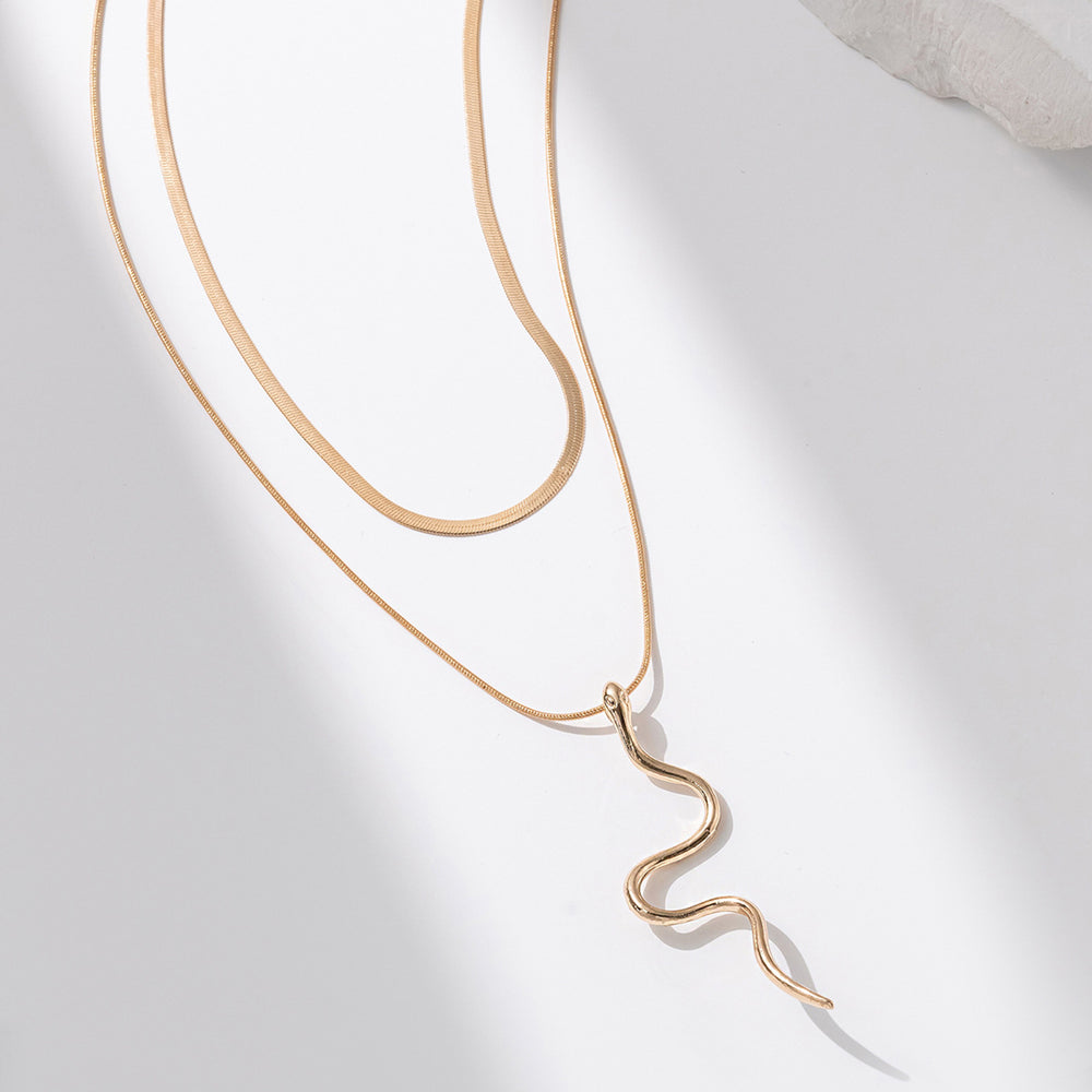Wholesale snake pendants: european and american cross-border creative necklaces, fashionable minimalist double-layer stackable hip-hop zodiac snake jewelry for women