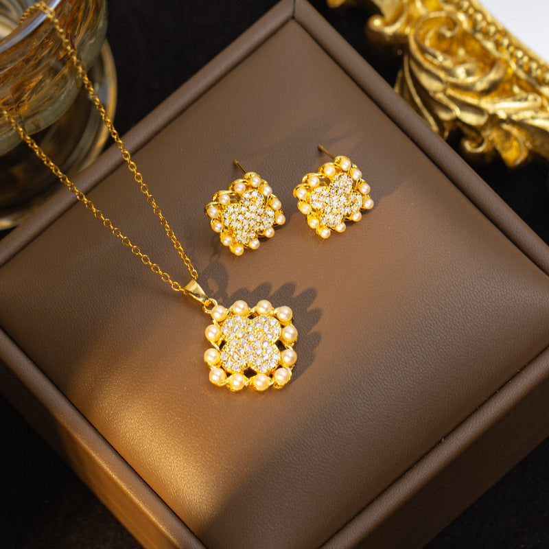 【titanium steel】european and american light luxury full diamond four-leaf clover pearl necklace and earring stud set - personalized jewelry set