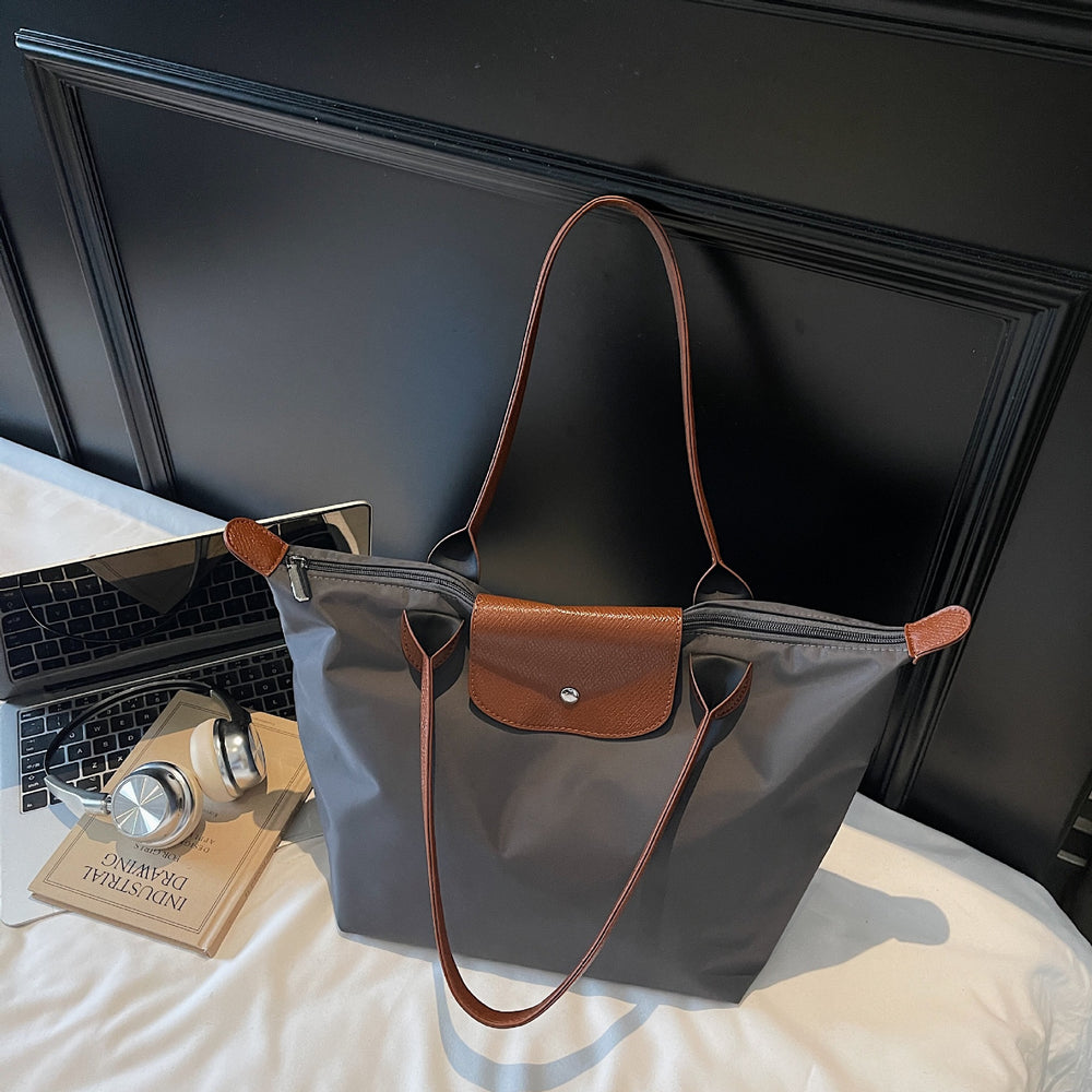 large-capacity tote bag for women, super popular niche design, new arrival, high-end minimalist shoulder bag for commuting