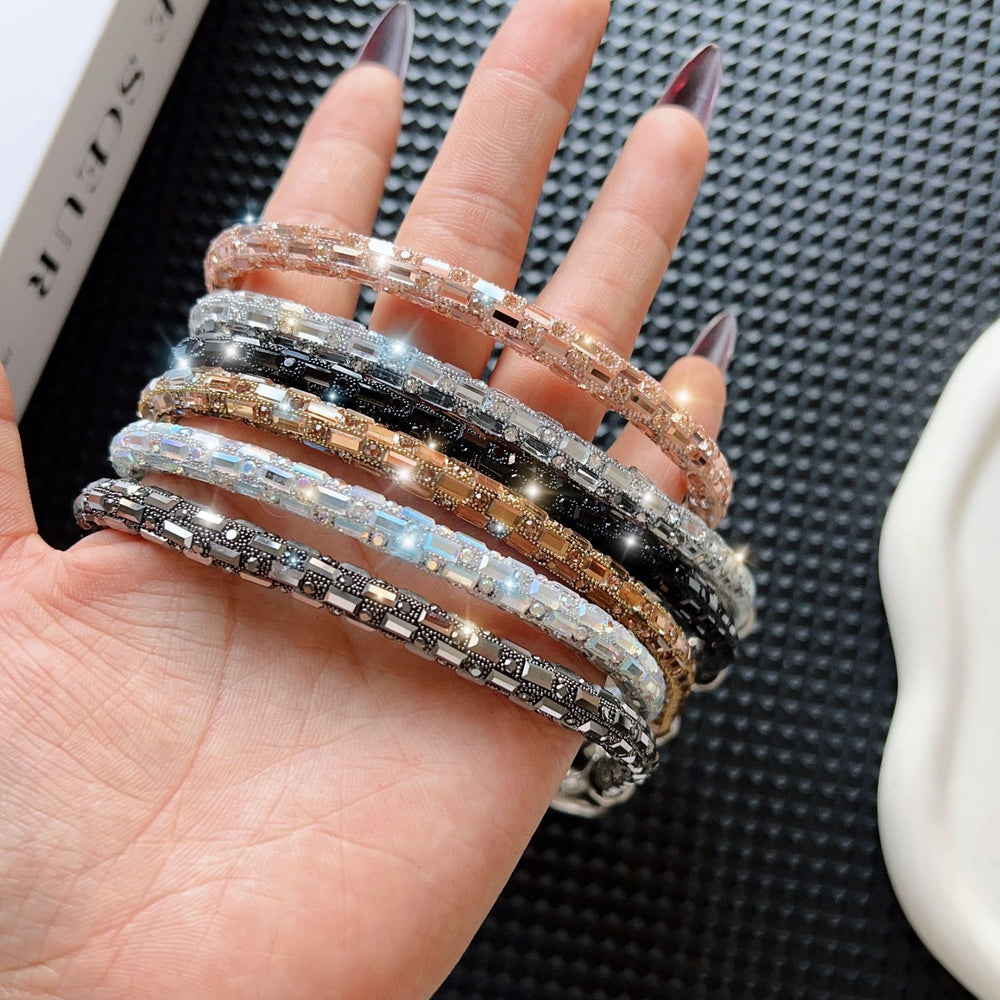 New classy sense of luxury square crystal mobile phone lanyard satchel style anti-lost anti-fall fashion bracelet wrist short rope