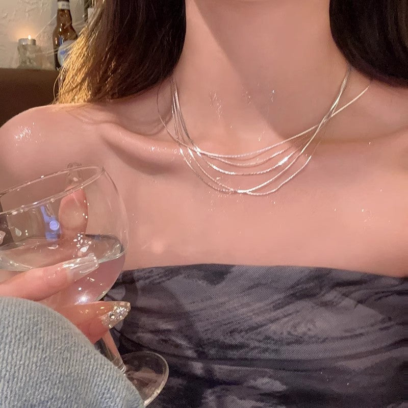 Multi-layered tassel snake bone chain jewelry metal necklace for women french cold style necklace accessible luxury accessories clavicle