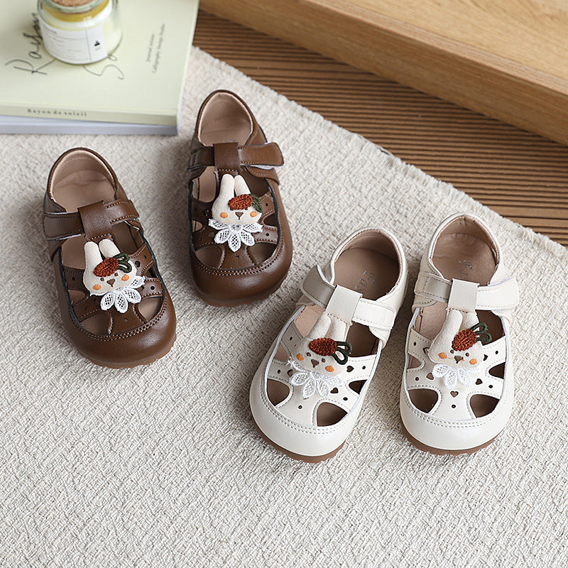 Custom girls' anti-slip sandals - new summer collection: stylish cartoon soft-soled hollow-out flats, versatile little leather shoes for kids