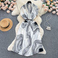 Luxury retro v-neck printed dress - women's summer french style tie-waist loose fit slimming midi shirt dress