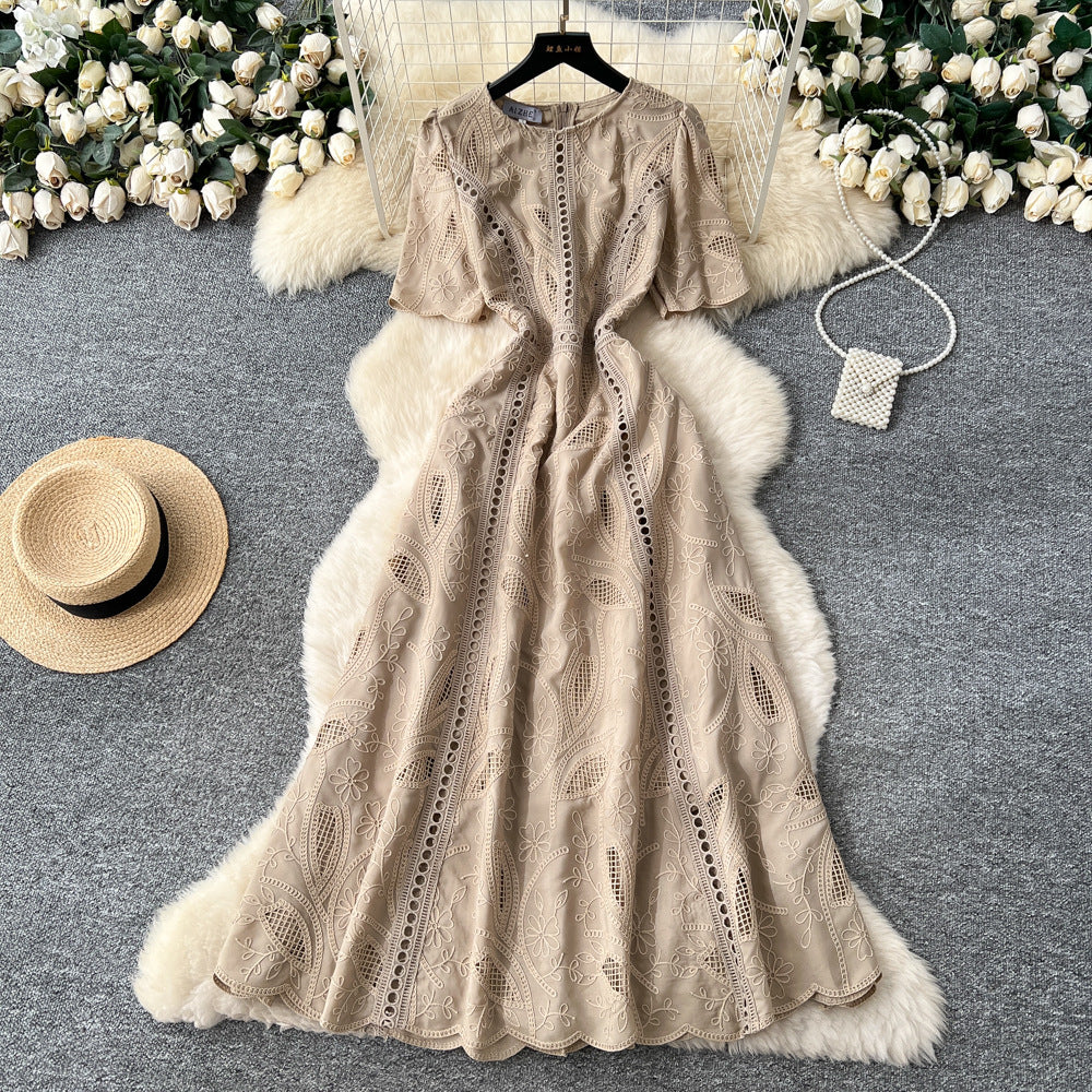 Frenchretrocut outembroiderwaist short sleevedress women's summerslimming lookelegantfashionelegancelong dress