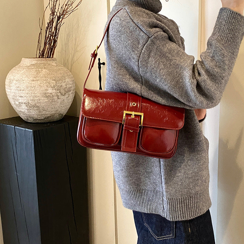 Retro small bag women's autumn and winter versatile 2025 new fashion messenger bag women's shoulder underarm work small square bag