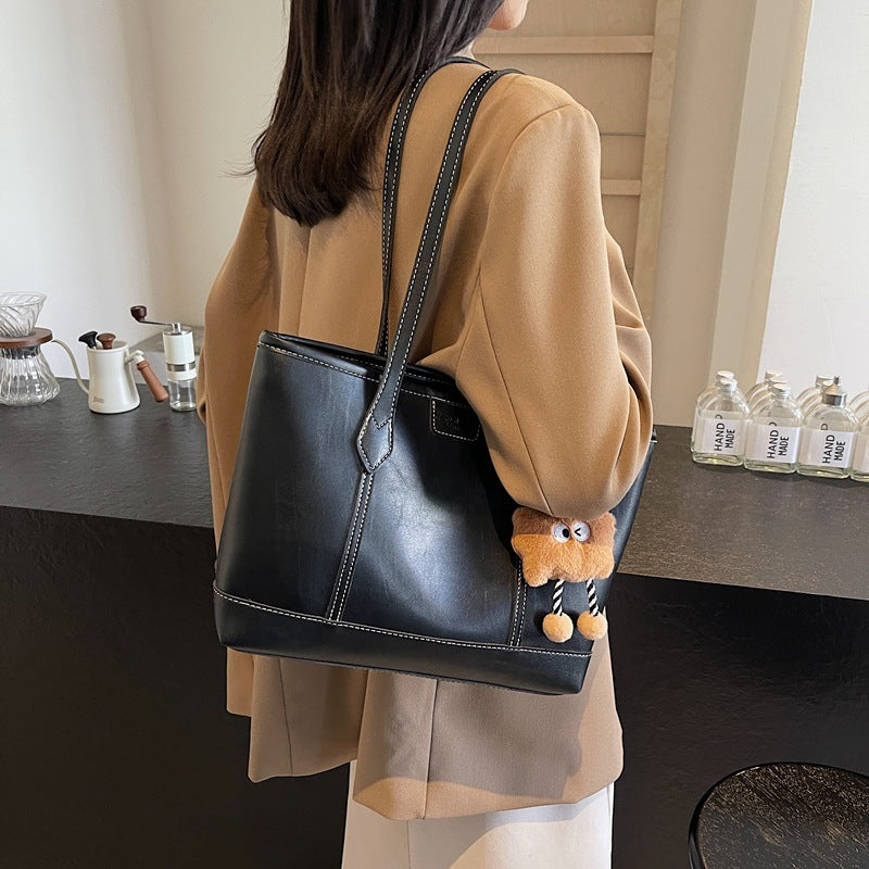 Retro large-capacity bag women's 2025 autumn and winter new shoulder bag fashionable and foreign style versatile work commuter tote bag