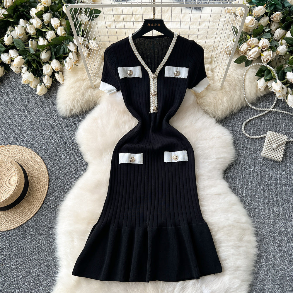 summer women's chic chanel-inspired v-neck knit dress: slimming, figure-hugging, short-sleeve, bodycon fishtail mini dress