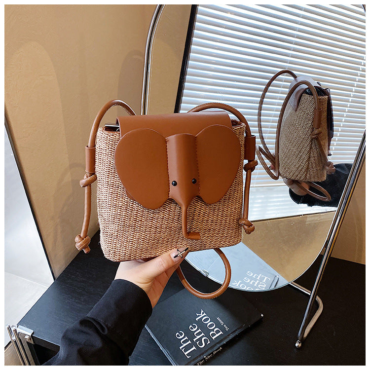 Cross-border large-capacity straw bag 2025 new summer versatile shoulder bag fashionable portable commuter bucket bag