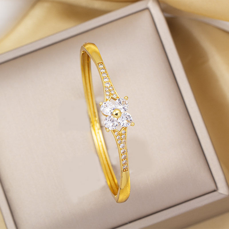 Bracelet female flower gold-plated niche style design classy sense bracelet easiest for matchfashionaccessible luxury electroplated accessible luxury style bracelet