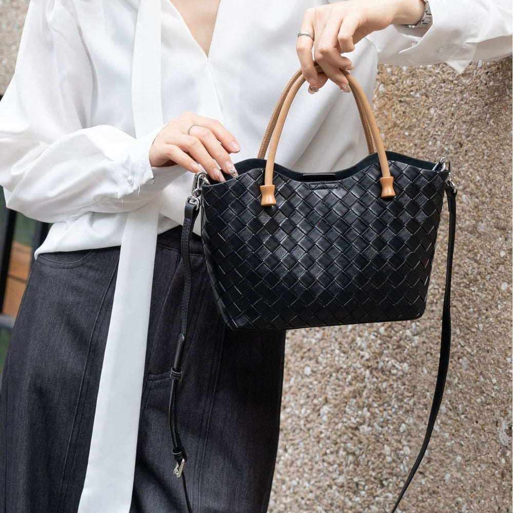Elegant large-capacity niche style women's genuine leather satchel bag new arrivalins crossbody bag women's summer cowhide classy sense of woven