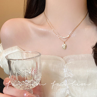 Double-layered rose pearl necklace for women accessible luxuryniche styleclassy sense of neck chain eleganteasiest for match clavicle chain accessories