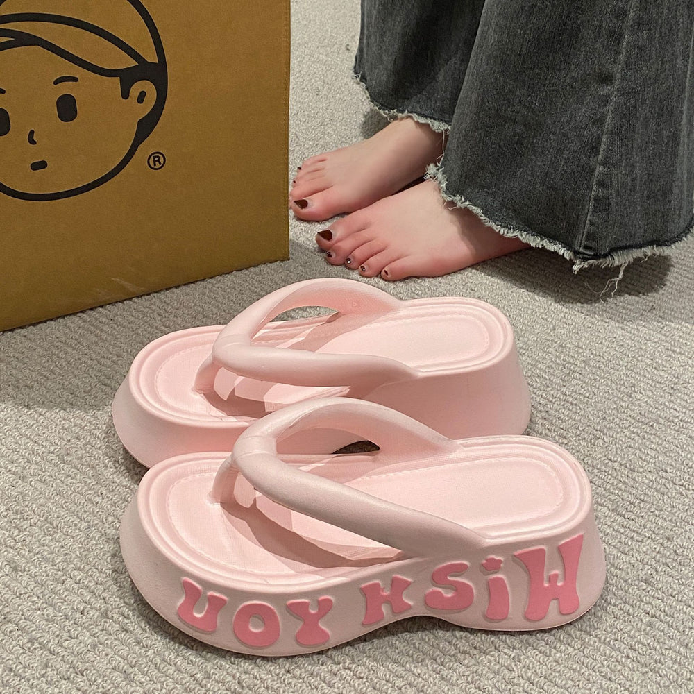 2025 platform flip-flops women's summer outdoor wear ins fashion home soft sole letter eva slippers women's non-slip