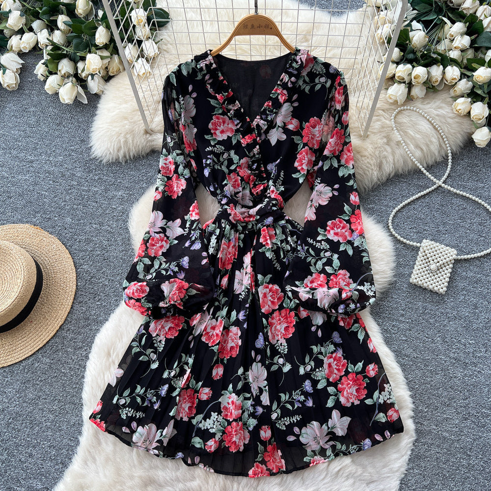 French floral print dress for women, spring  collection: long sleeve, v-neck, tie-waist, a-line silhouette – slimming, elegant, and chic