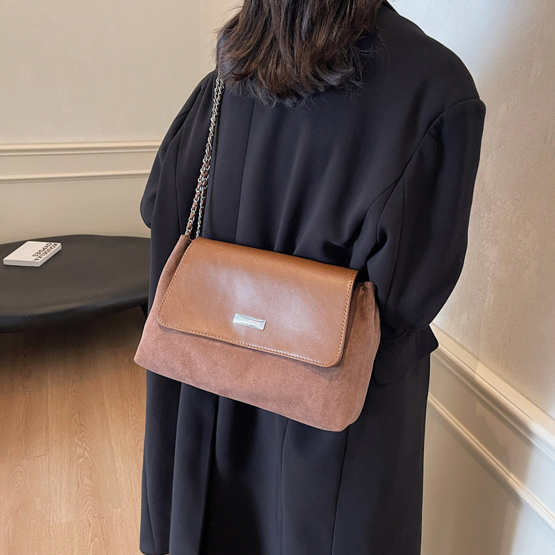 Retro fashion commuter versatile chain underarm bag women's 2025 new simple large-capacity shoulder bag messenger bag