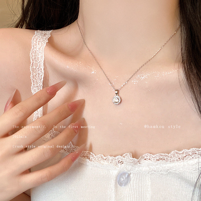 Sugar cube zircon pendant titanium steel necklace for women silver light luxury niche style design classy sense clavicle chain elegant necklace
