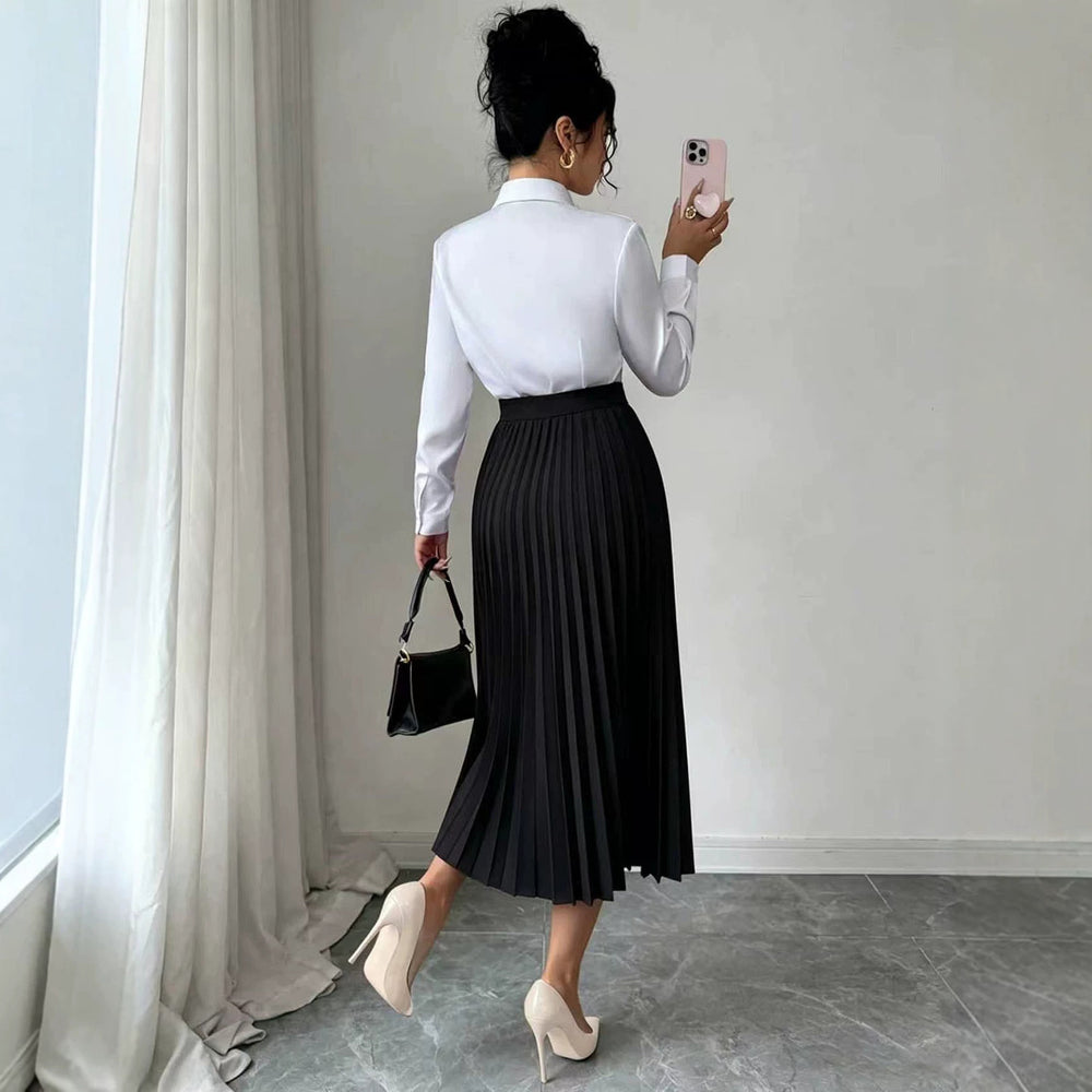 European and american  minimalist commute pleated midi skirt - black, high-waisted, drapey, slimming, versatile a-line skirt