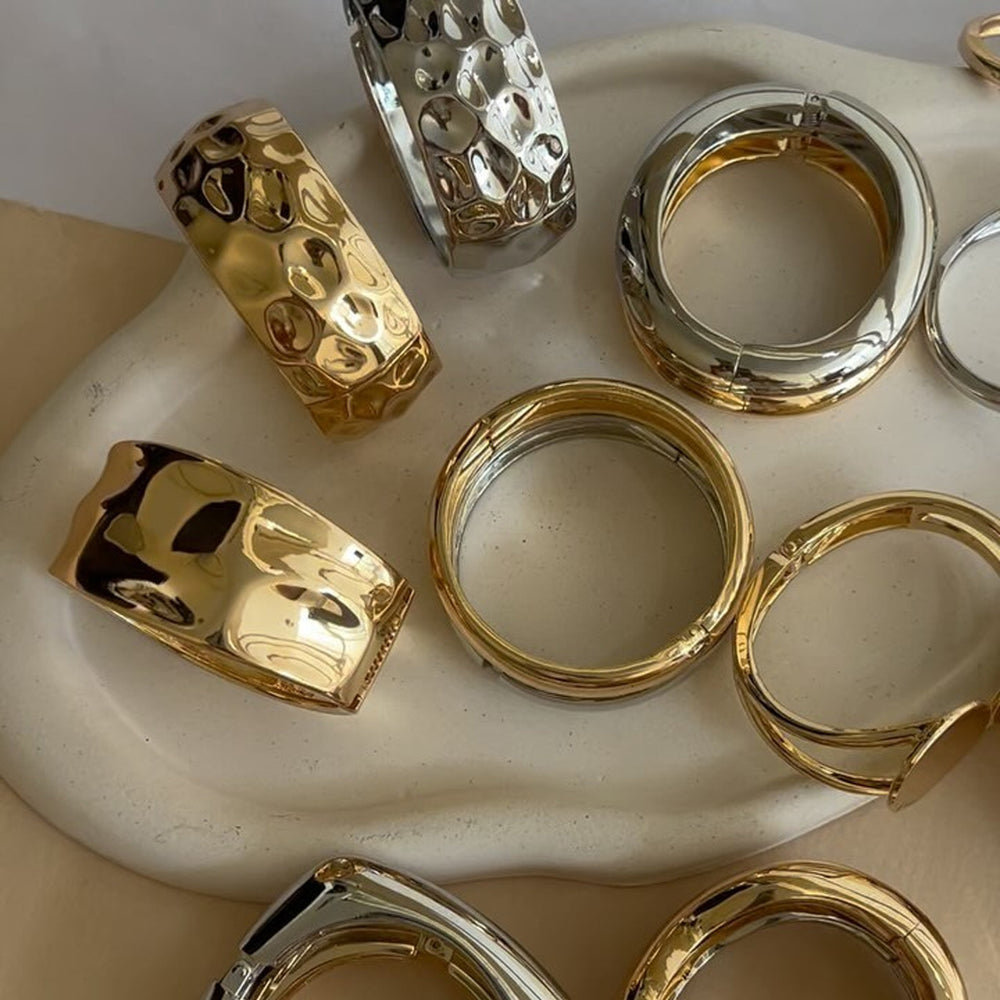 European and american cross-border e-commerce jewelry: niche, ancient forged alloy bracelet, unique electroplated style, round wide band bangle for women