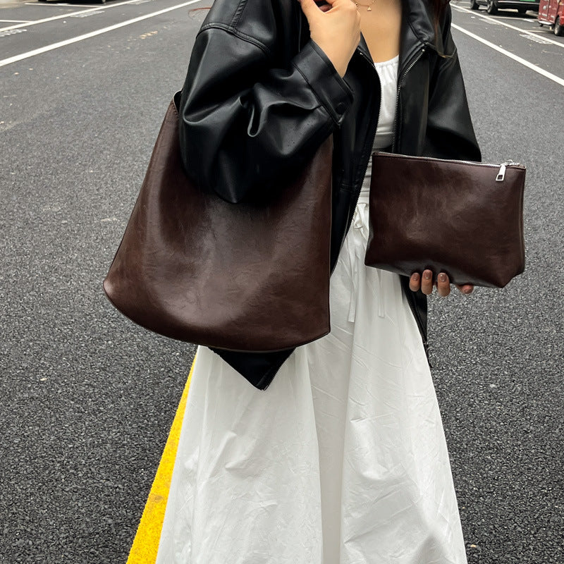 New arrival large-capacity mother-in-law bag sense of designfall and winterbest sellingcasualfashion shoulder bagaccessible luxury texture tote bag