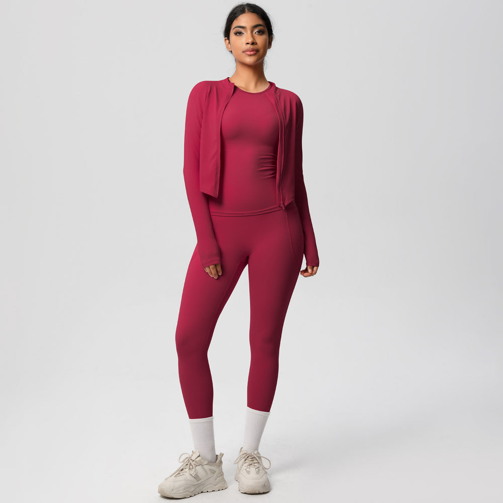Solid color new outdoor casual quick-dry sports yoga outfit - tight-fitting, butt-lifting, pocketed shorts - fitness naked feel three-piece set