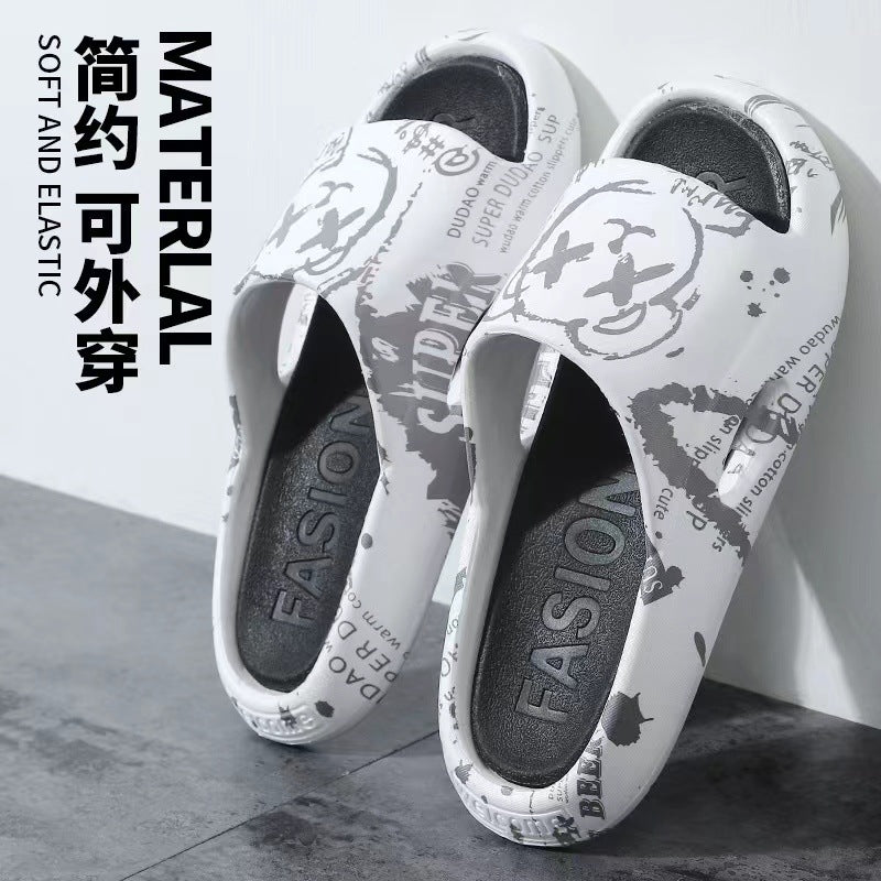 Men's slippers for summer outwear trendy ins beach home stepping on shit bathroom thick sole couple men's sandals wholesale