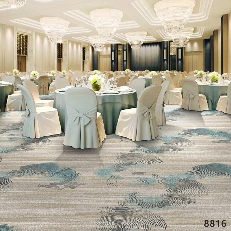 Ready-to-ship printed carpets for hotels and guesthouses, suitable for hallways, corridors, banquet halls, clubs, and billiard rooms. fire-resistant carpet
