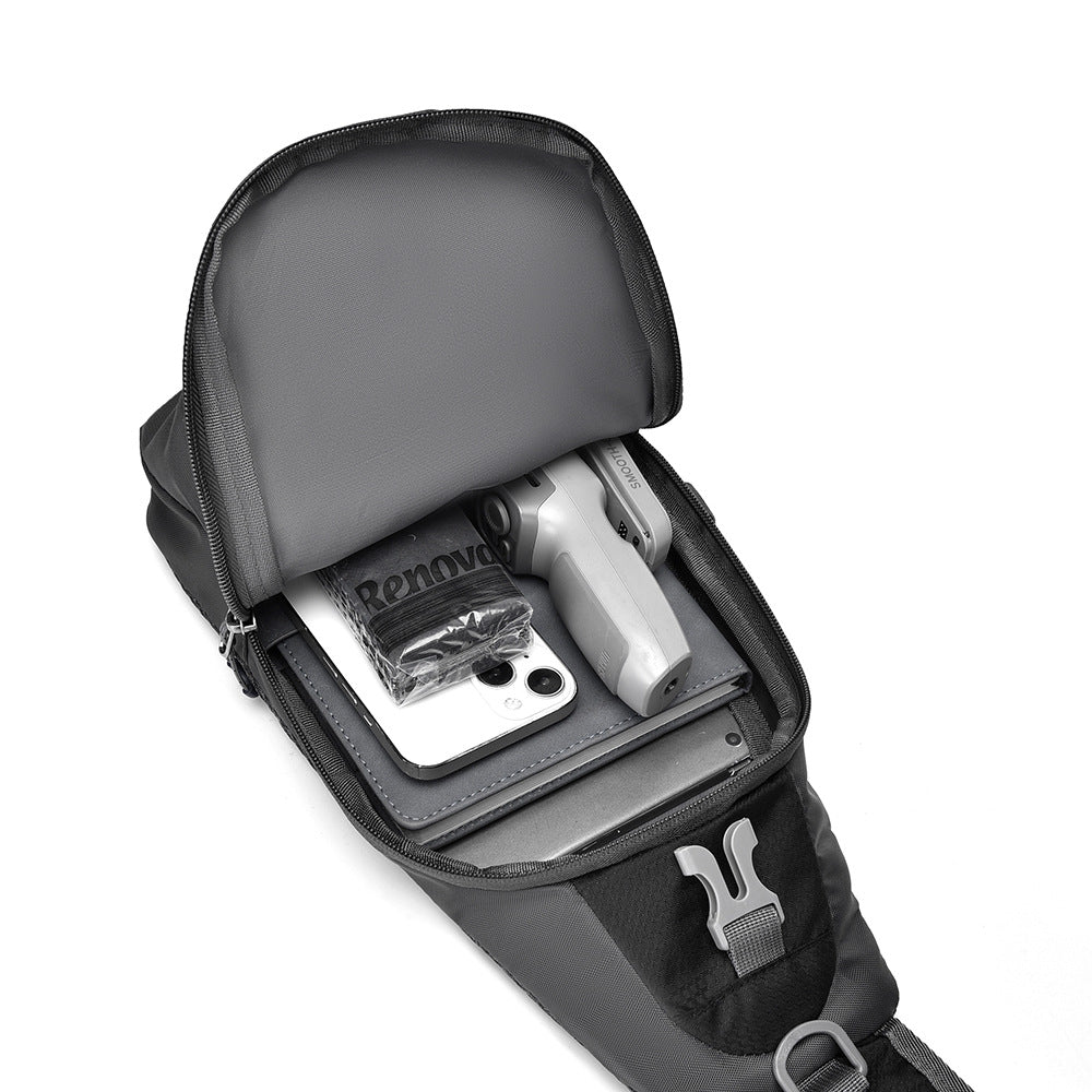 Simple men's messenger bag trendy and cool commuter messenger bag men's wholesale delivery shoulder bag leisure travel portable business