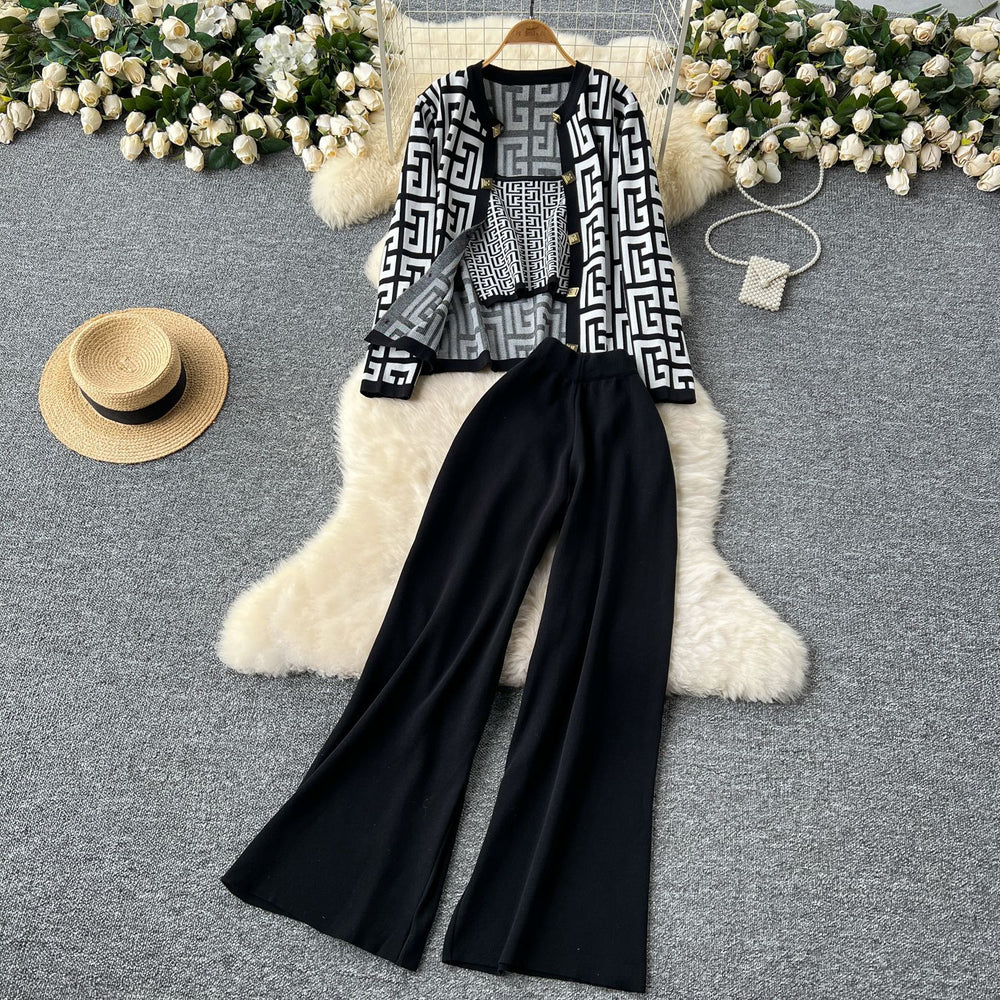 Xiaoxiangfengsuitfemale autumn winterfashion maze return pattern knittingcardiganoutwear with vest + pants