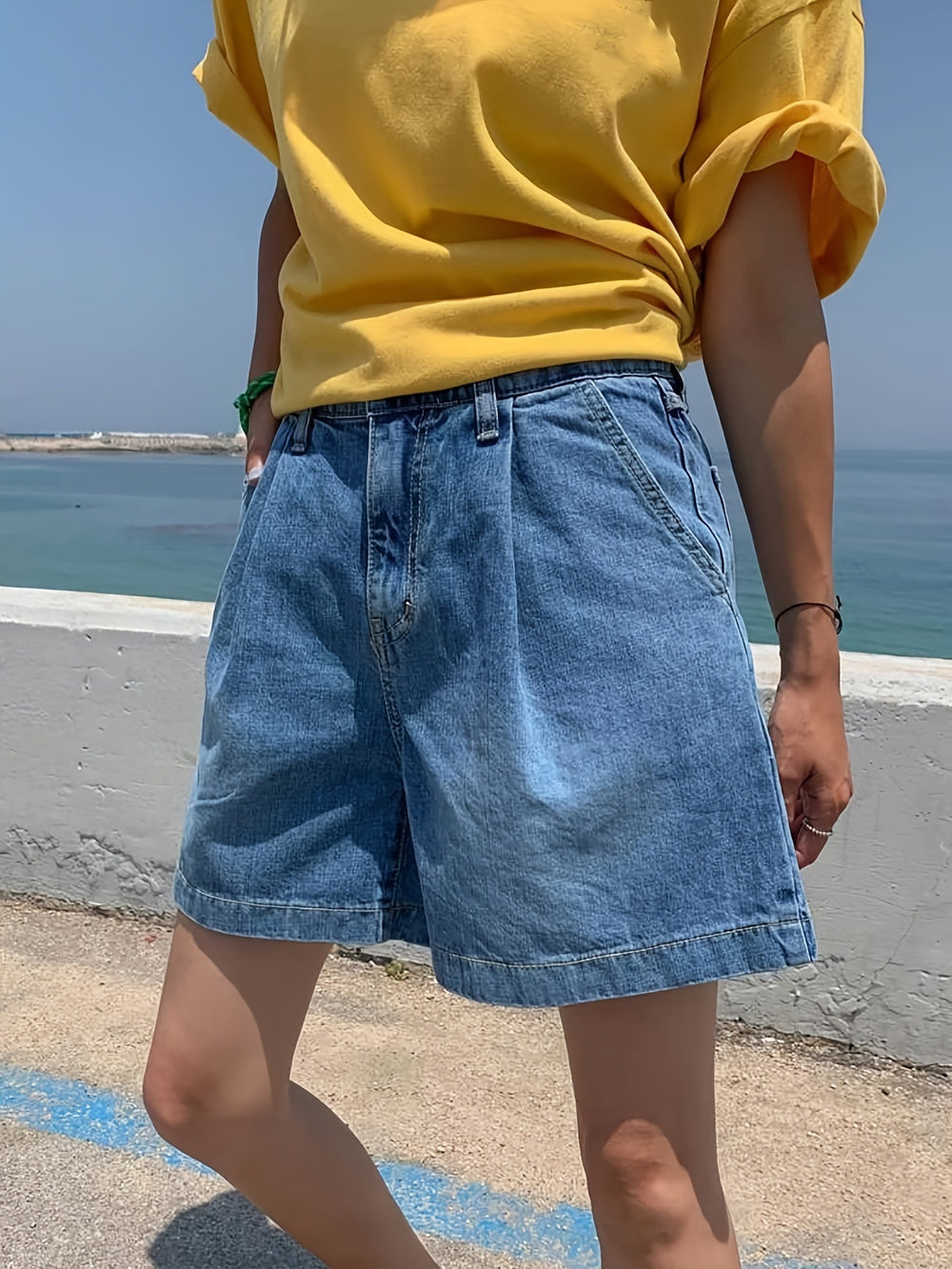 Amazon  hot selling denim shorts women's summer ins trendy straight leg cropped shorts washed fashion denim shorts