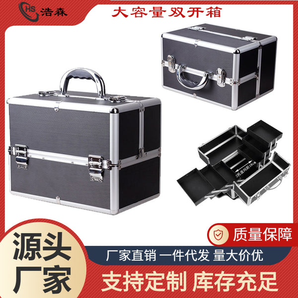 Multifunctional cosmetic case, retro shoulder strap, portable, high-end manicure case, pattern embroidery case, large-capacity storage case with lock.