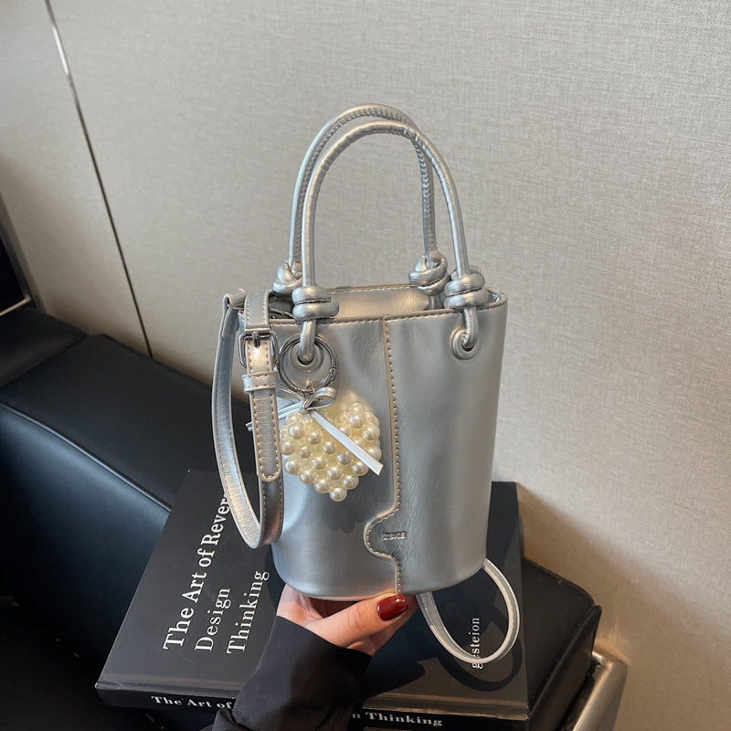 Cross-border high-end foreign-style handbag women's 2025 trendy niche design bucket bag popular versatile messenger bag