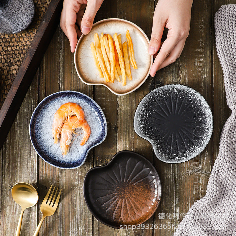 Japanese style dinner plate, dessert plate, cake plate, ceramic creative snack plate, tableware, bone plate, afternoon tea melon seed plate wholesale