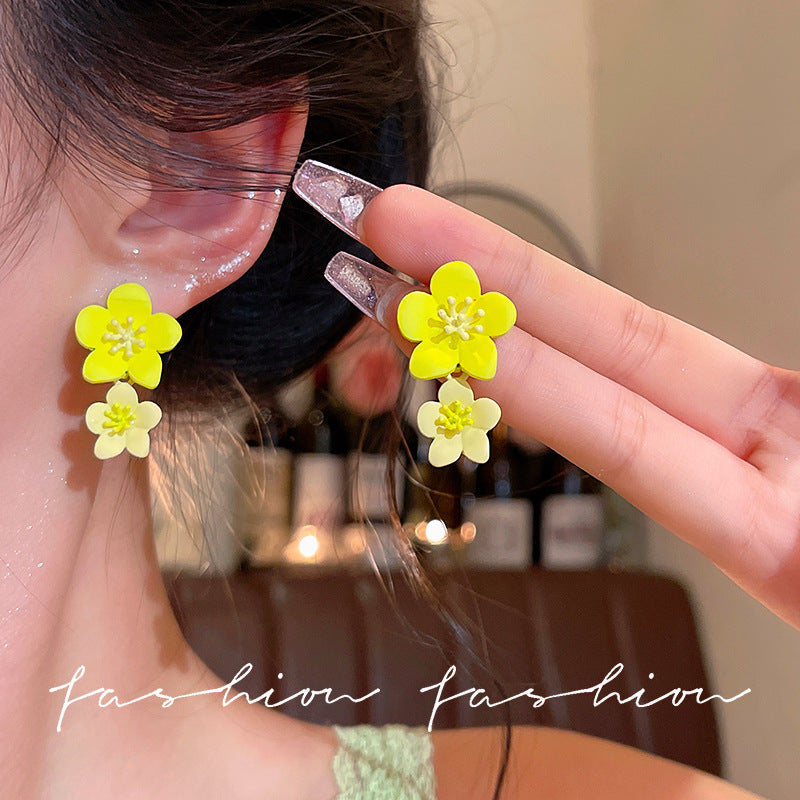 Yu shuxin's same style earrings for women green tassel flowers 2026 spring and summer fashionnew arrivalsweetclassy earrings
