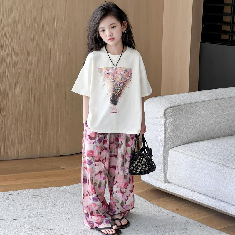 Trendy girls' summer outfit : new fashionable two-piece set for older girls and children - stylish and chic summer clothes for girls