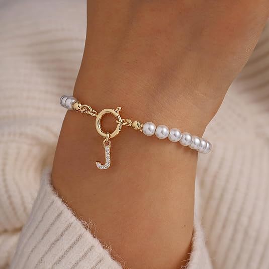 European and american cross-border faux pearl bracelet with 26 english alphabet pendant design - minimalist chic handmade beaded jewelry