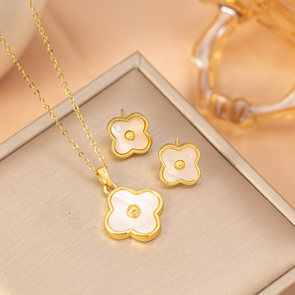 [titanium steel] cross-border popular accessible luxury simple white shell four-leaf clover necklace for women, high-end fashion clavicle chain accessories